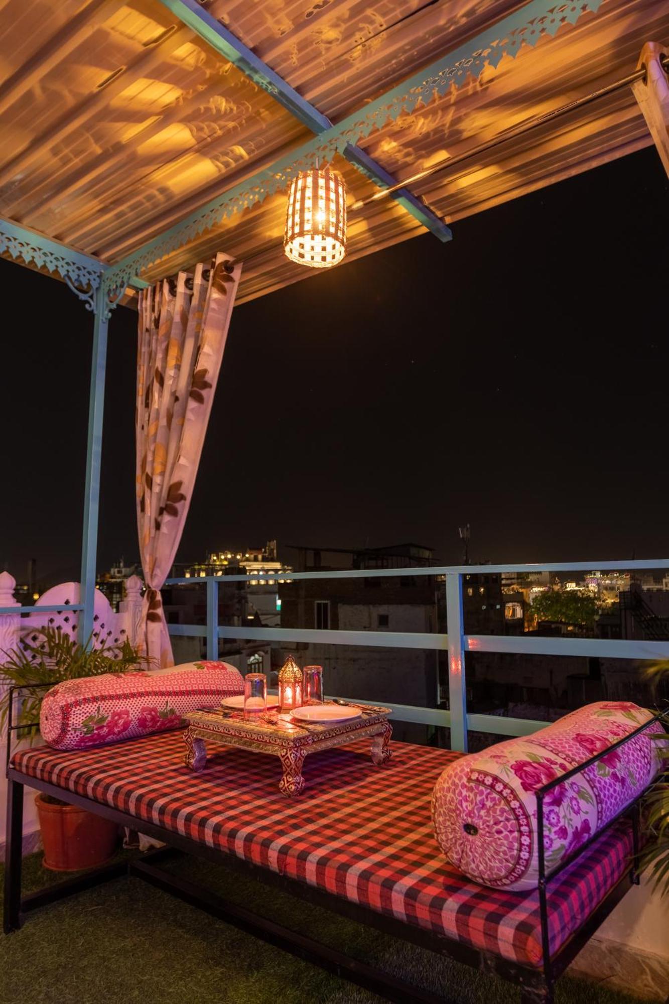Krishna Stay Guest House Udaipur Exterior foto