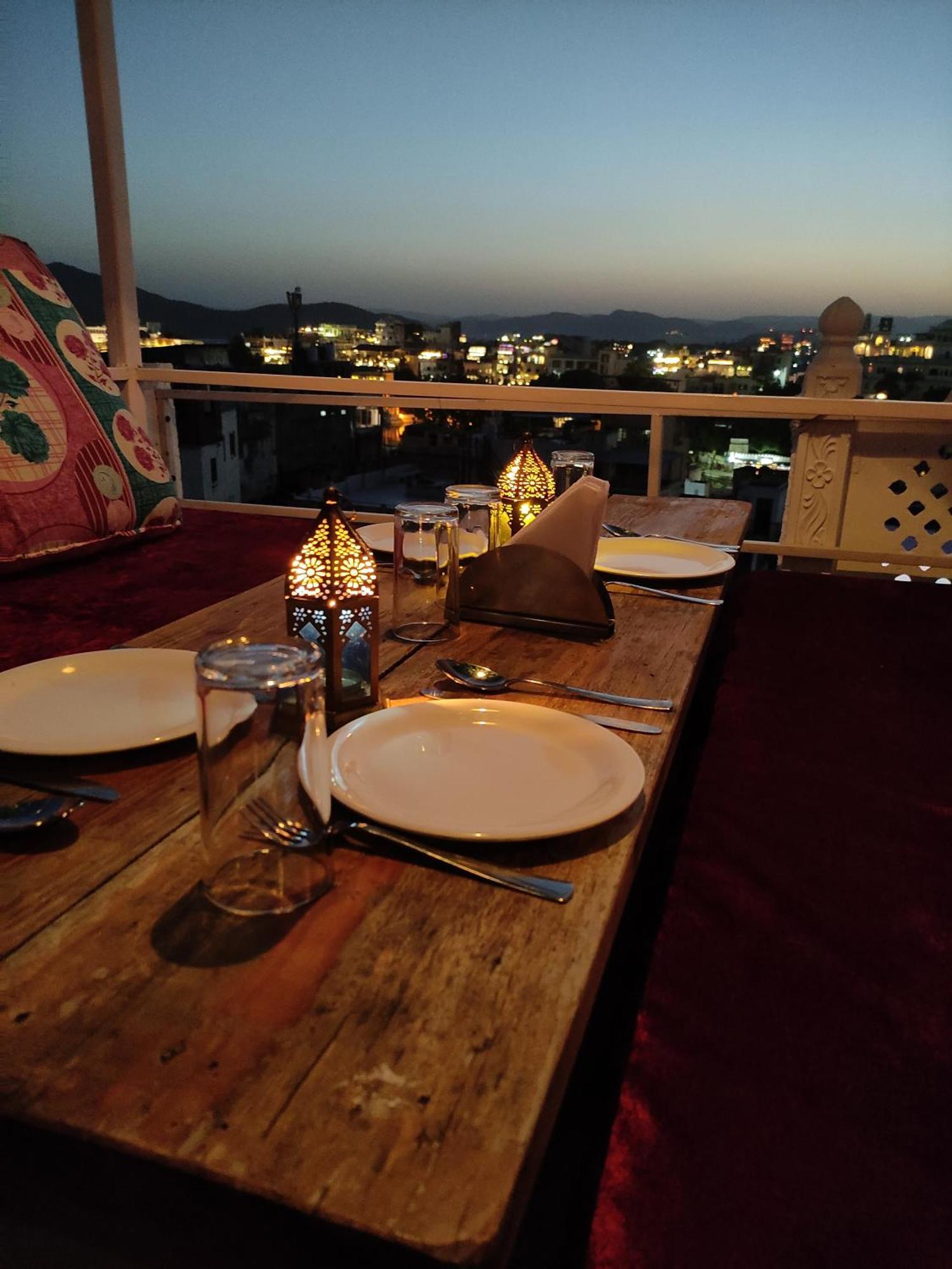 Krishna Stay Guest House Udaipur Exterior foto