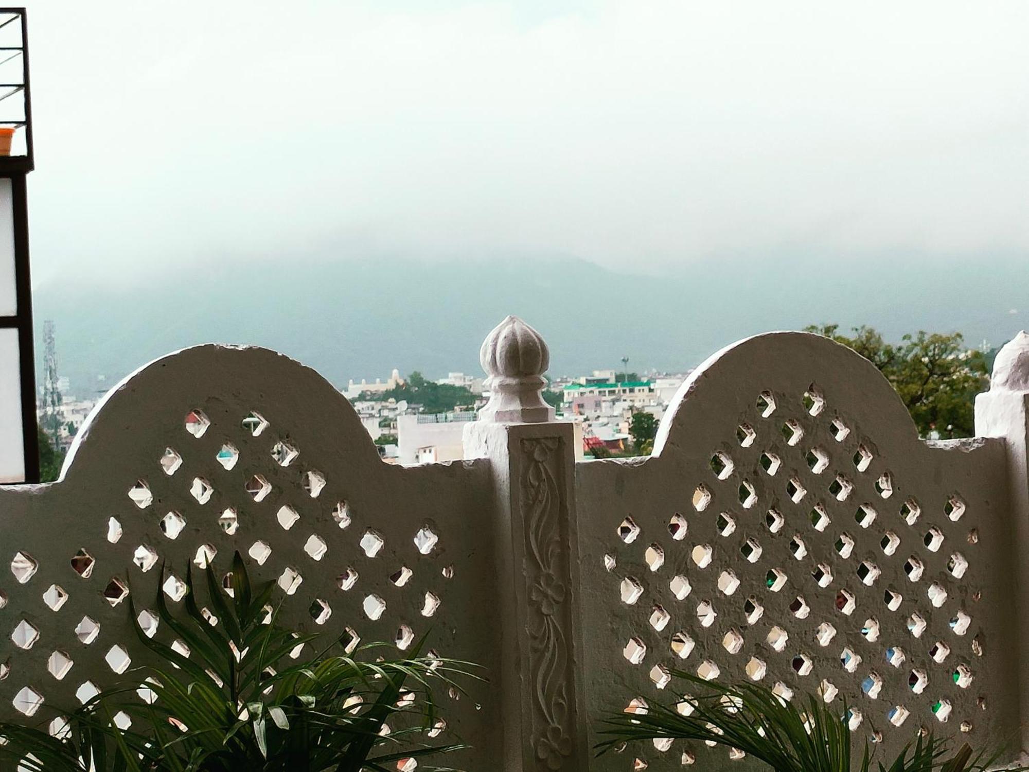 Krishna Stay Guest House Udaipur Exterior foto